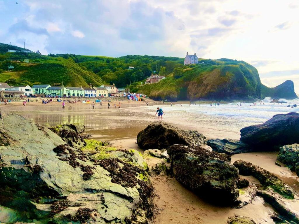 Wild Coastal Retreat At Troed Y Rhiw Aberporth, West Wales Villa Eksteriør bilde